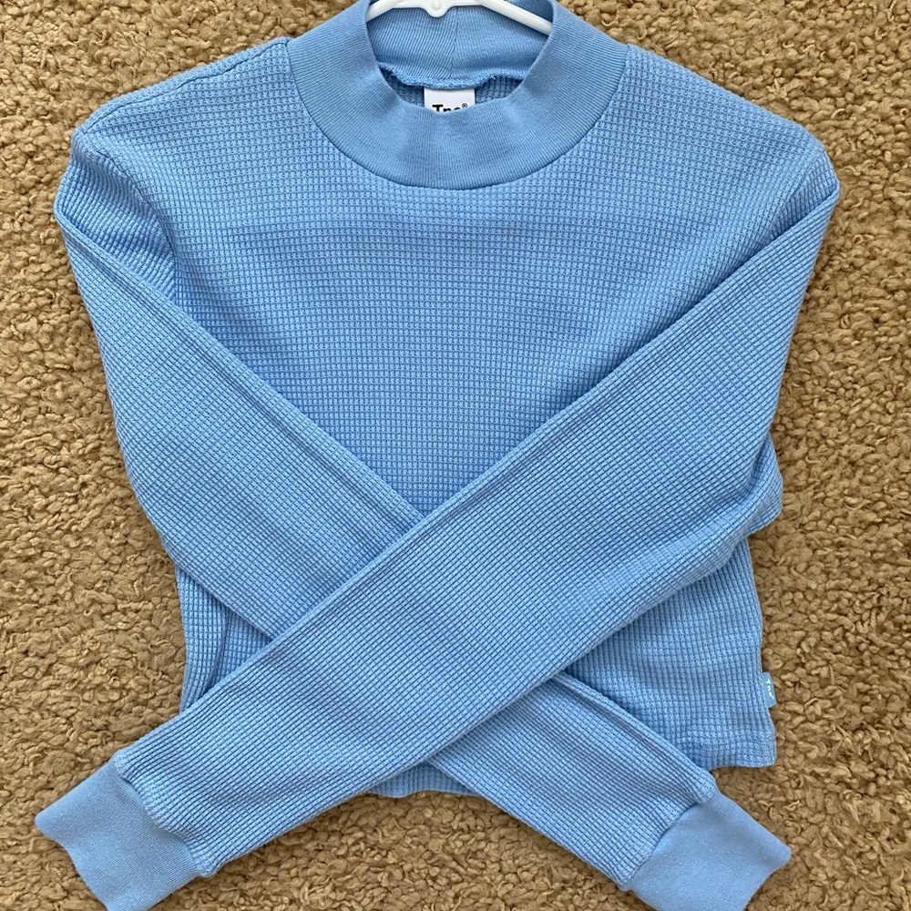 TNA by Aritzia long sleeve waffle crop t shirt